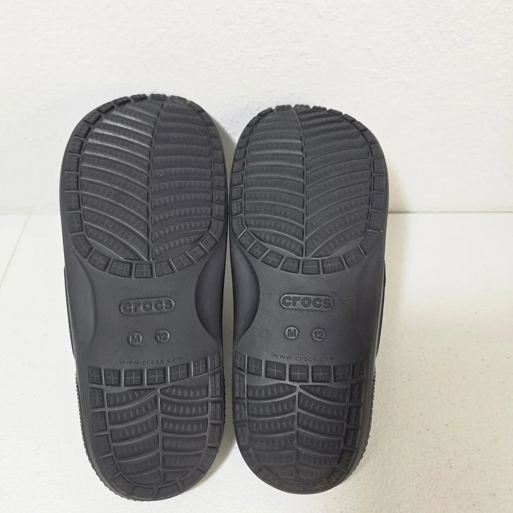 CROCS classic sandals